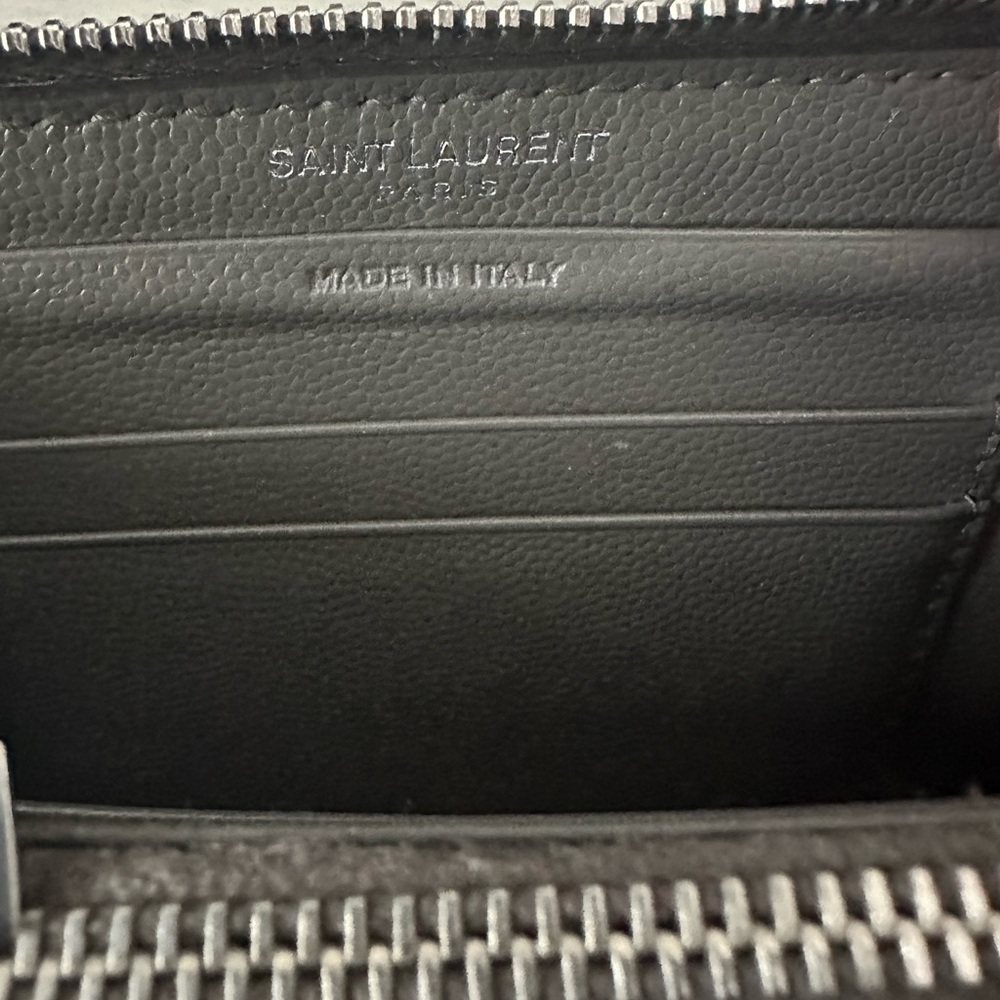 Saint Laurent Matelasse Chevron Monogram zipped wallet - Picture 6 of 10
